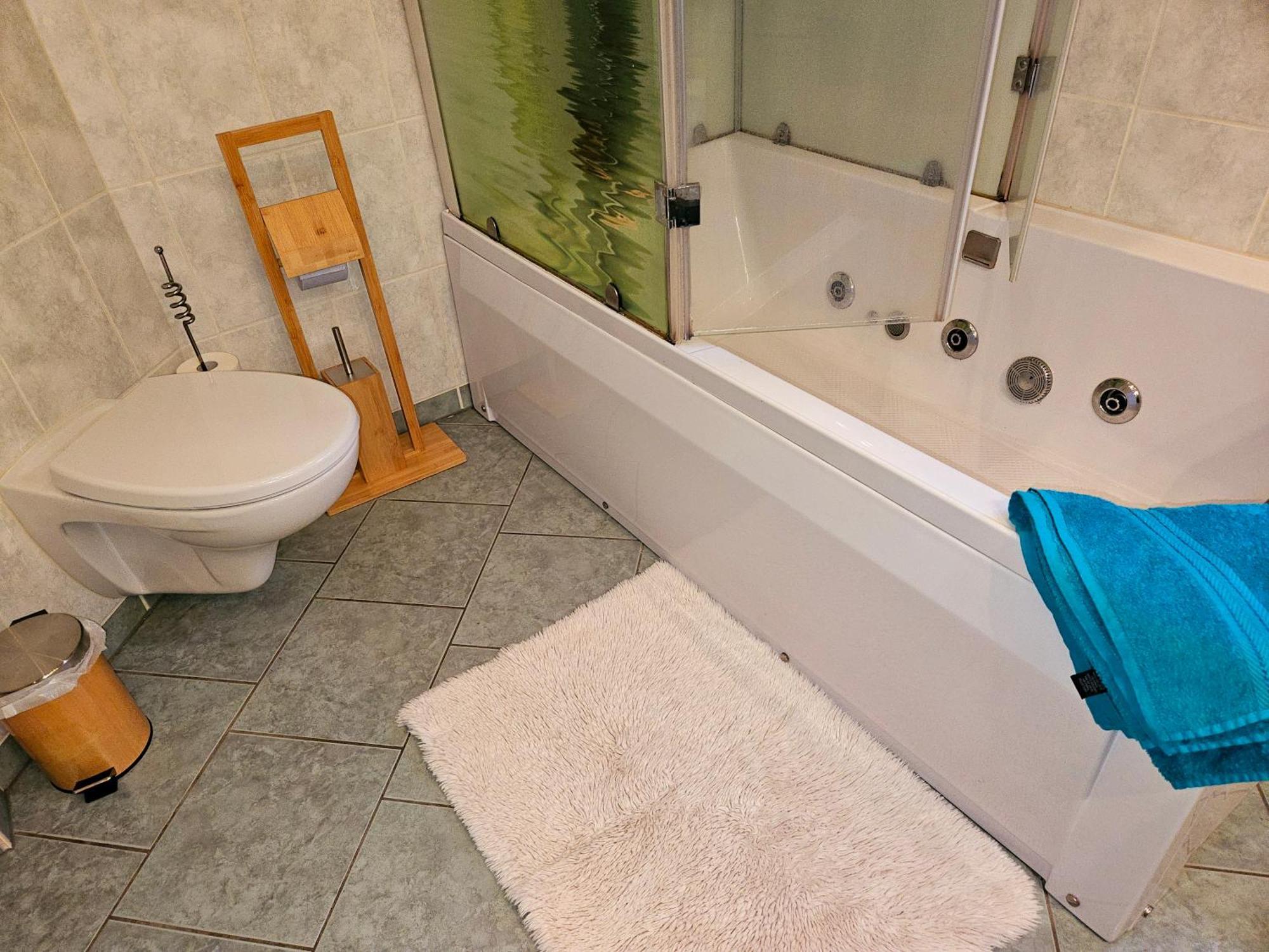 Landhauswohnung Am Thueringer Meer - Fuehlen Wie Zuhause Remptendorf Extérieur photo